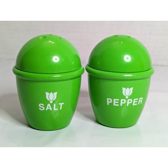 Baby Rattle Salt And Pepper Shakers Green Toy - Picture 1 of 3